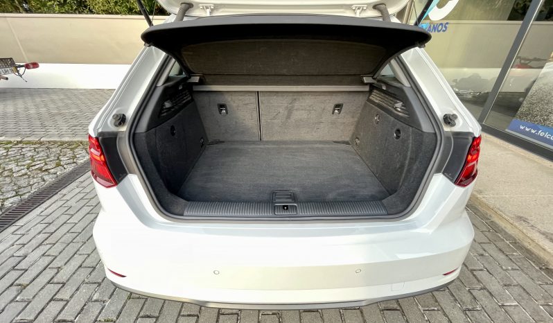 Audi A3 Sportback 1.6 TDi S-Line S Tronic full